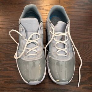 Jordan Men's Light Gray Athletic Shoes